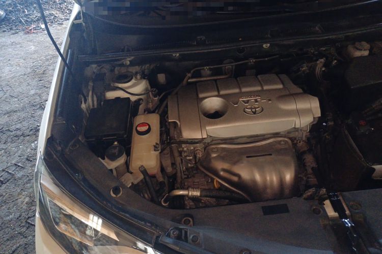 Used Toyota RAV4 2016 2.5L Automatic 4x4 Elite Edition Engine Bay Right