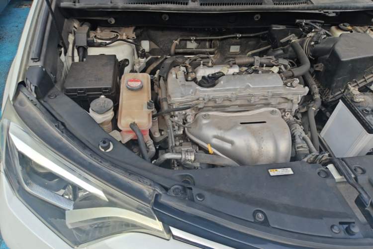 Used Toyota RAV4 2016 2.5L Automatic 4x4 Prestige Edition Engine Bay Right