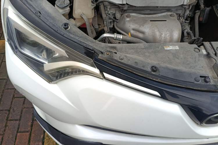Used Toyota RAV4 2016 2.5L Automatic 4x4 Prestige Edition Engine Bay Right