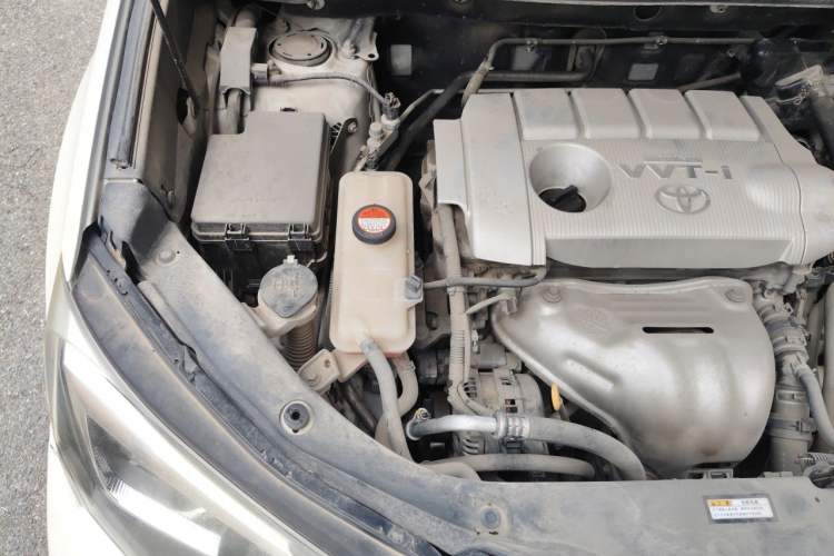 Used Toyota RAV4 2016 2.5L Automatic 4x4 Elite Edition Engine Bay Right