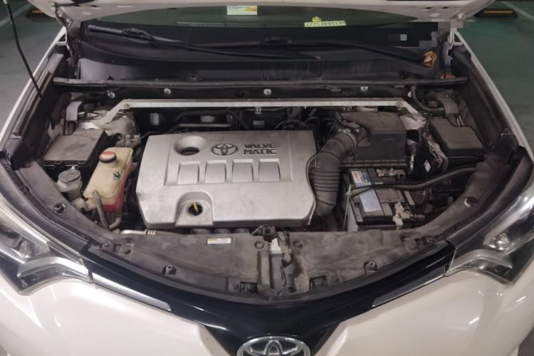 Used Toyota RAV4 2016 2.0L CVT Two-Wheel Drive Smart Edition China V Standard Engine Bay