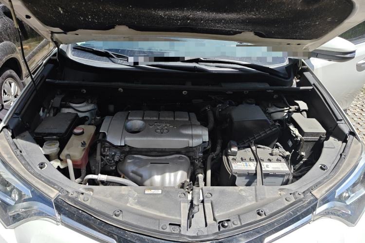 Used Toyota RAV4 2016 2.5L Automatic 4x4 Elite Edition Engine Bay
