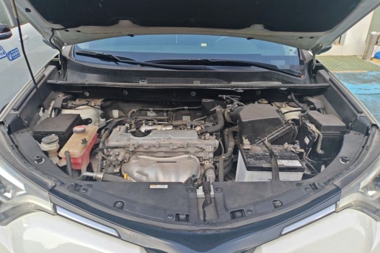 Used Toyota RAV4 2016 2.5L Automatic 4x4 Prestige Edition Engine Bay