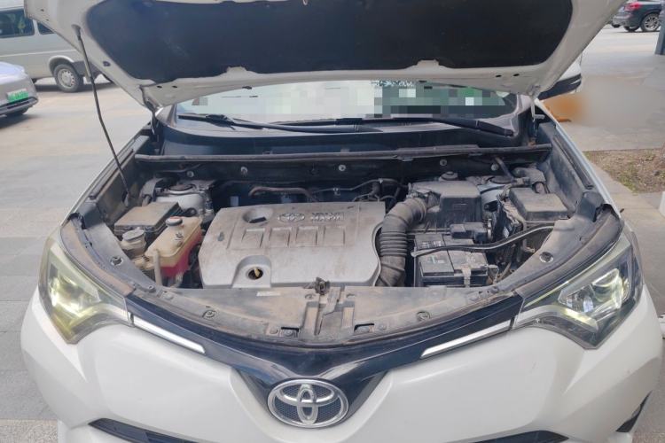 Used Toyota RAV4 2016 2.0L CVT Two-Wheel Drive Smart Edition China V Standard Engine Bay