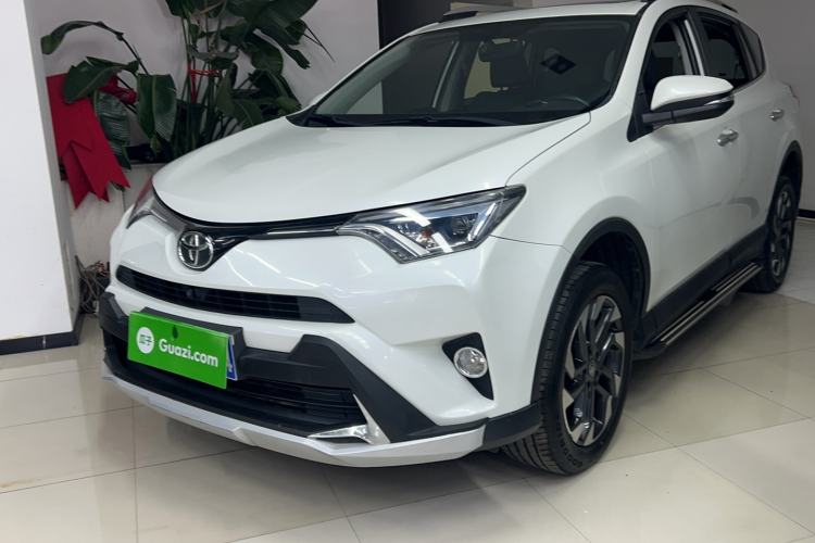 Used Toyota RAV4 2016 2.5L Automatic 4x4 Elite Edition Exterior 1