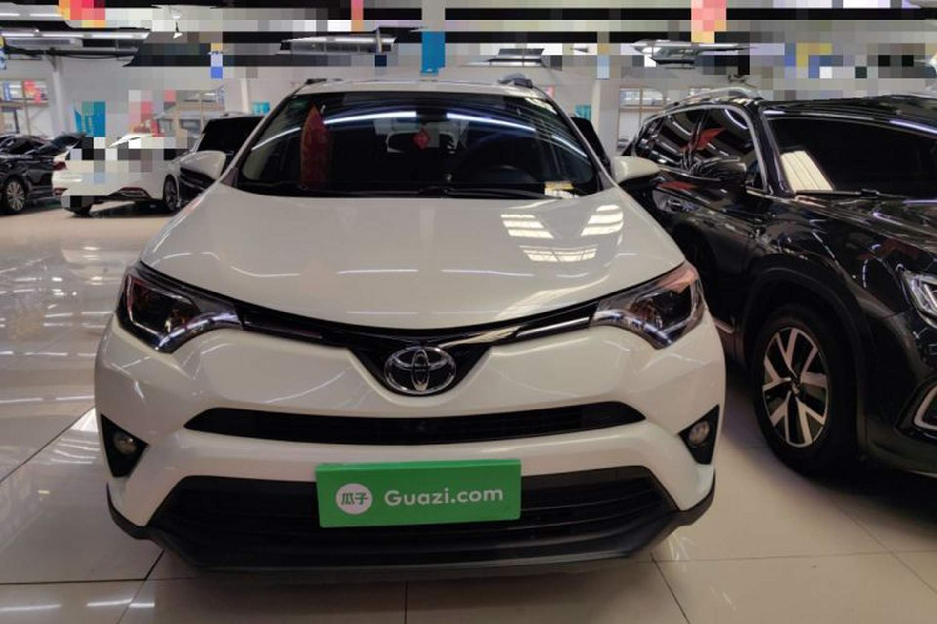 Used Toyota RAV4 2016 2.0L CVT Two-Wheel Drive Fashion Edition China V Standard Exterior 1