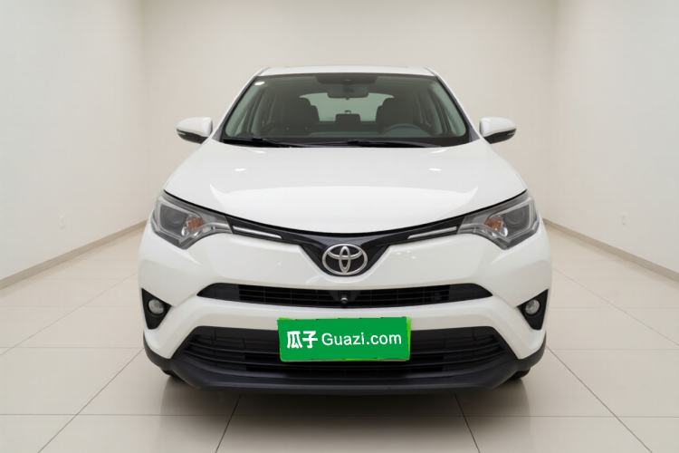 Used Toyota RAV4 2016 2.0L CVT Two-Wheel Drive Fashion Edition China V Standard Exterior 1