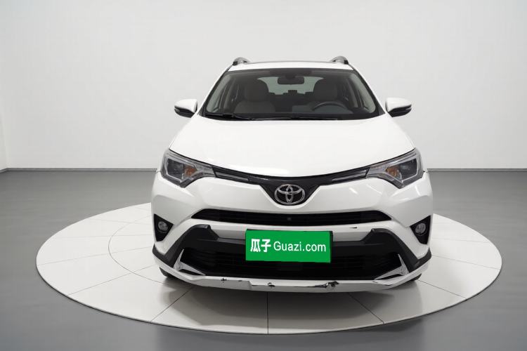 Used Toyota RAV4 2016 2.0L CVT Two-Wheel Drive Fashion Edition China V Standard Exterior 1