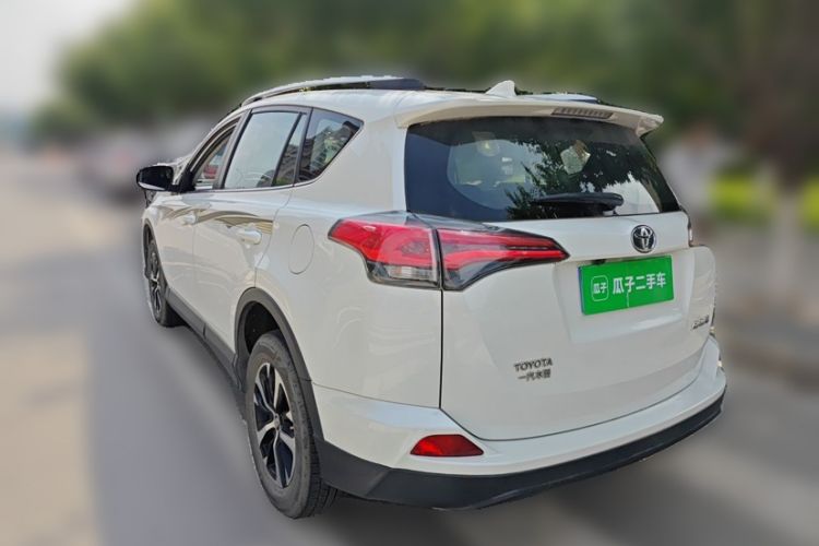 Used Toyota RAV4 2016 2.0L CVT Two-Wheel Drive Urban Edition China V Standard Exterior 2