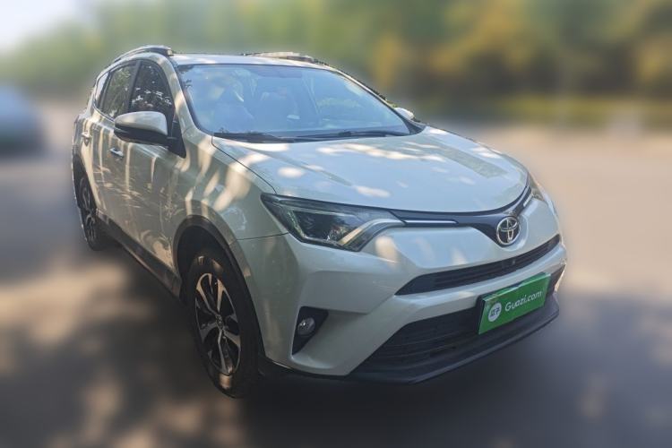 Used Toyota RAV4 2016 2.0L CVT Two-Wheel Drive Fashion Edition China V Standard Exterior 2
