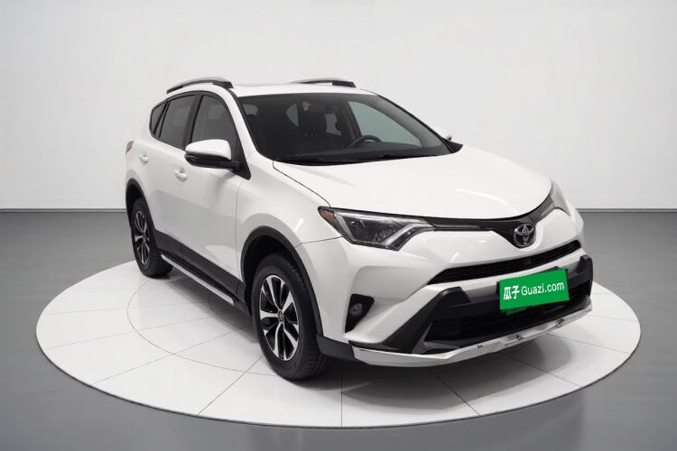 Used Toyota RAV4 2016 2.0L CVT Two-Wheel Drive Fashion Edition China V Standard Exterior 2