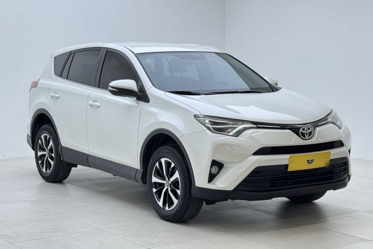 Used Toyota RAV4 2016 2.0L CVT Two-Wheel Drive Urban Edition China V Standard Exterior 2