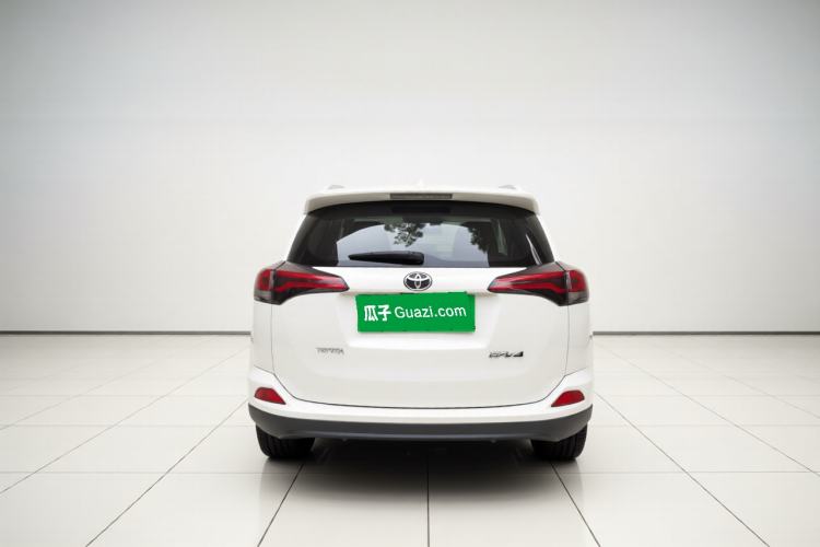 Used Toyota RAV4 2016 2.0L CVT Two-Wheel Drive Urban Edition China V Standard Exterior 4