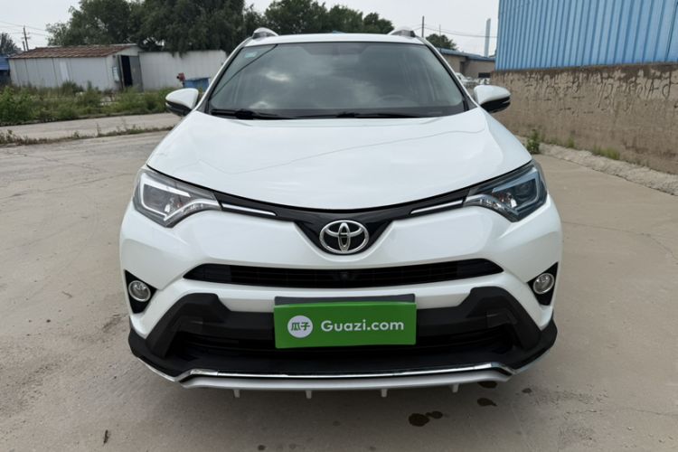 Used Toyota RAV4 2016 2.0L CVT 4x4 New Edition China V Standard Exterior 4