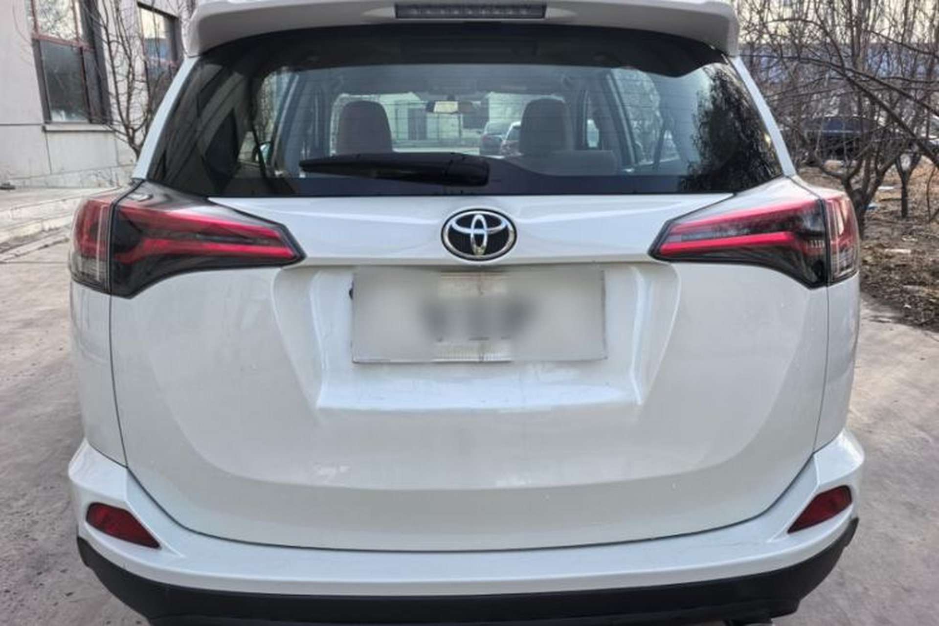Used Toyota RAV4 2016 2.0L CVT Two-Wheel Drive Urban Edition China V Standard Exterior 5