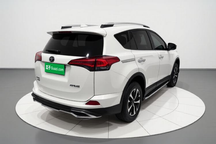 Used Toyota RAV4 2016 2.0L CVT Two-Wheel Drive Fashion Edition China V Standard Exterior 5