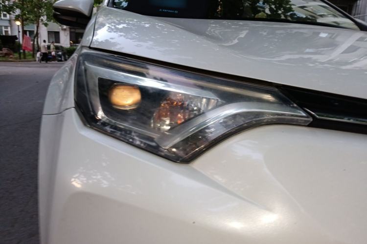Used Toyota RAV4 2016 2.5L Automatic 4x4 Elite Edition Exterior 6