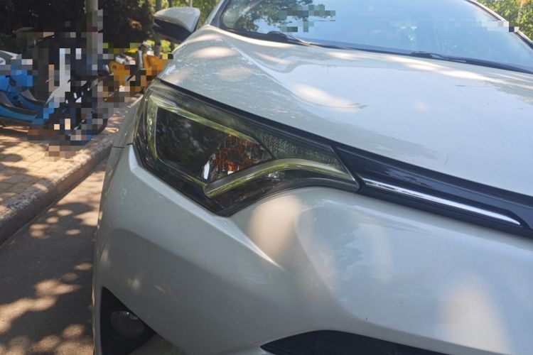 Used Toyota RAV4 2016 2.0L CVT Two-Wheel Drive Fashion Edition China V Standard Exterior 6