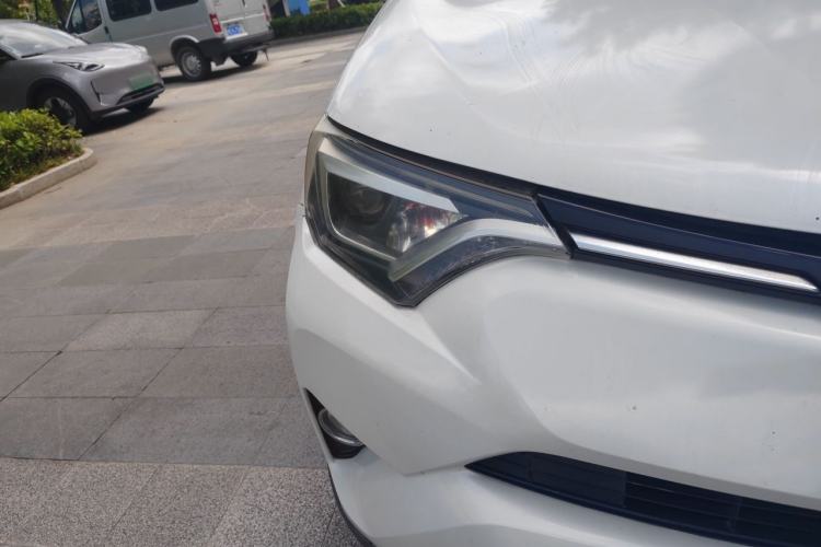 Used Toyota RAV4 2016 2.0L CVT Two-Wheel Drive Smart Edition China V Standard Exterior 6