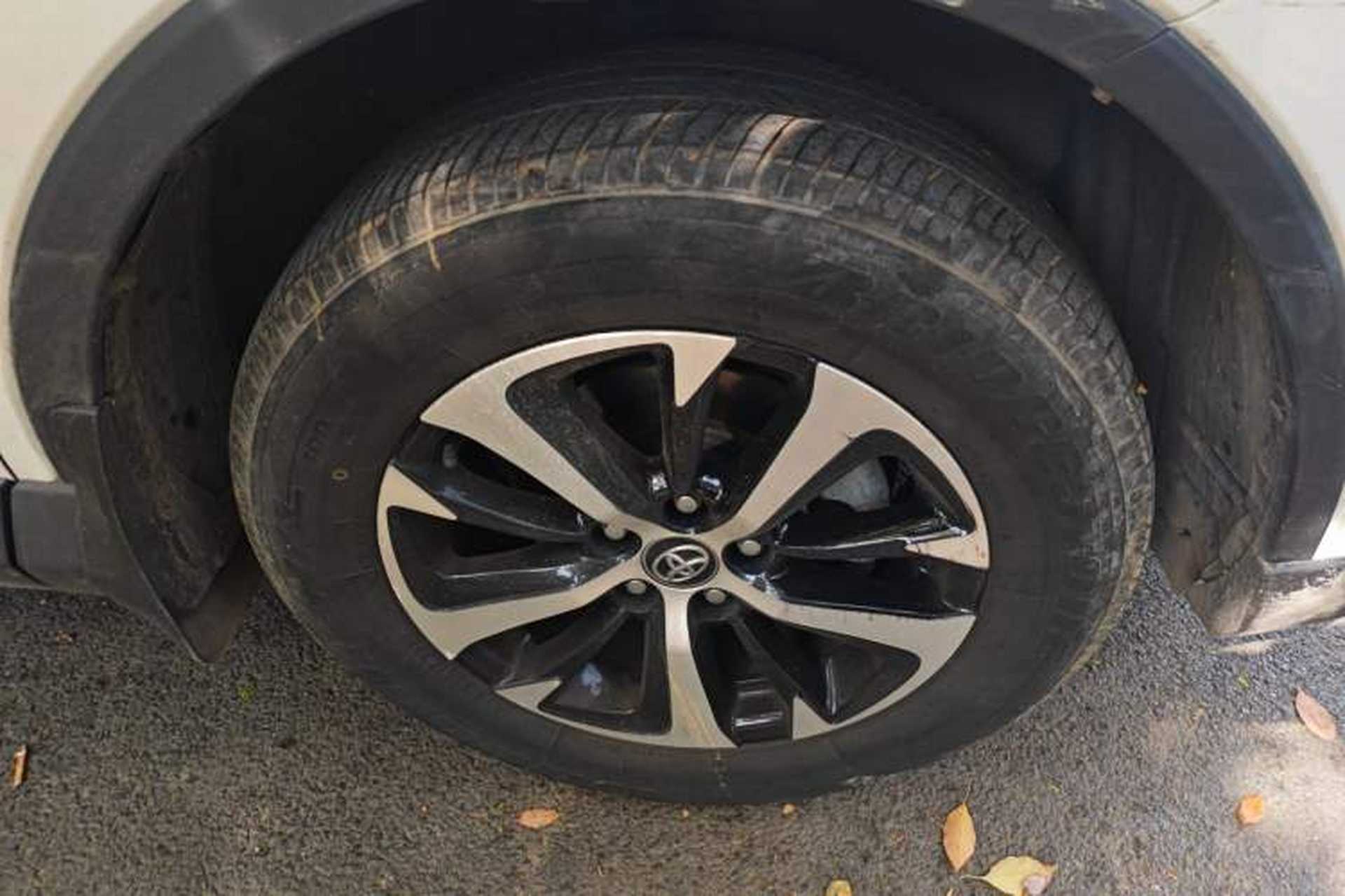 Used Toyota RAV4 2016 2.0L CVT Two-Wheel Drive Fashion Edition China V Standard Exterior 7