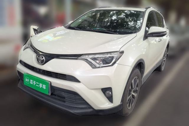 Used Toyota RAV4 2016 2.0L CVT Two-Wheel Drive Fashion Edition China V Standard