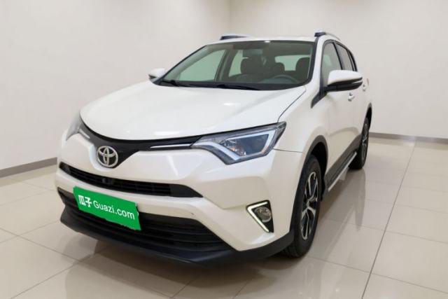 Used Toyota RAV4 2016 2.0L CVT Two-Wheel Drive Fashion Edition China V Standard