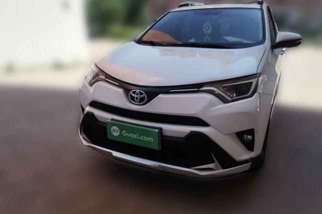 Used Toyota RAV4 2016 2.0L CVT Two-Wheel Drive Fashion Edition China V Standard