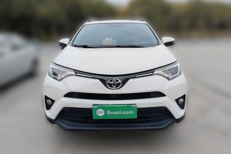 Used Toyota RAV4 2016 2.0L CVT Two-Wheel Drive Fashion Edition China V Standard Front