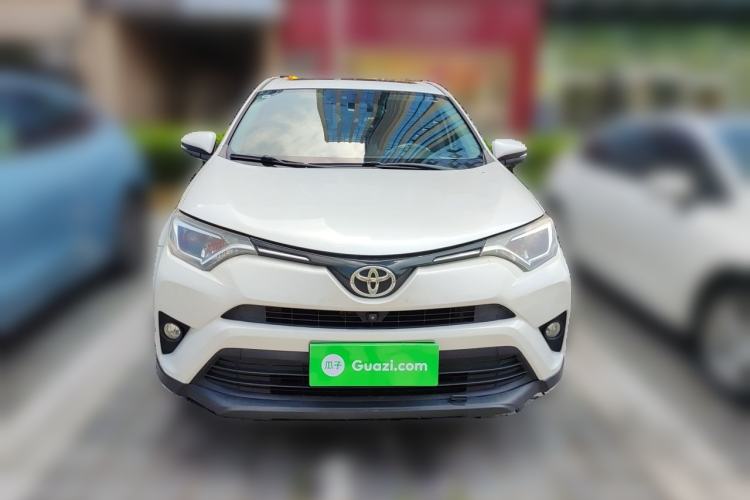 Used Toyota RAV4 2016 2.0L CVT Two-Wheel Drive Fashion Edition China V Standard Front