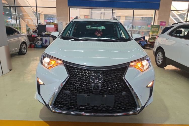 Used Toyota RAV4 2016 2.0L CVT Two-Wheel Drive Fashion Edition China V Standard Front