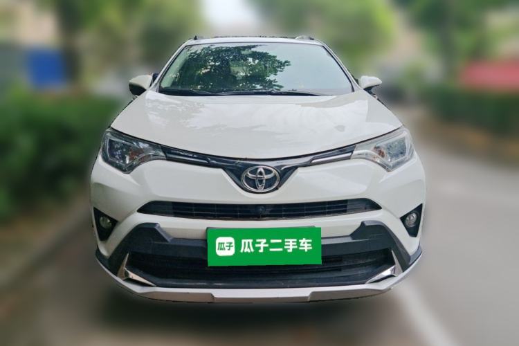Used Toyota RAV4 2016 2.0L CVT Two-Wheel Drive Fashion Edition China V Standard Front