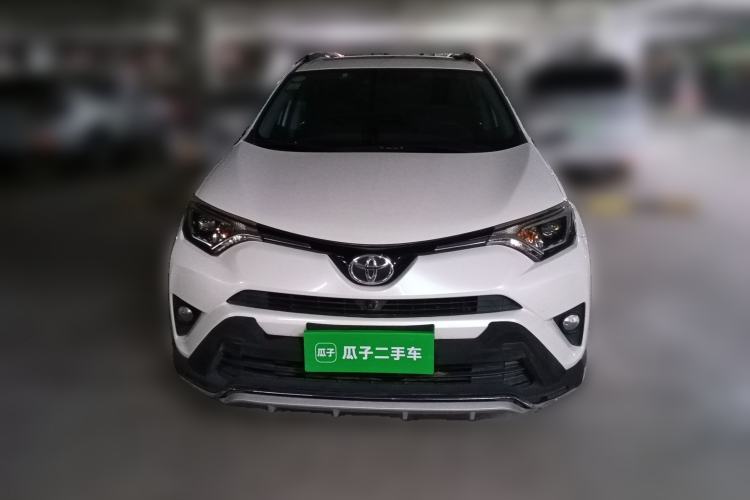 Used Toyota RAV4 2016 2.0L CVT Two-Wheel Drive Fashion Edition China V Standard Front