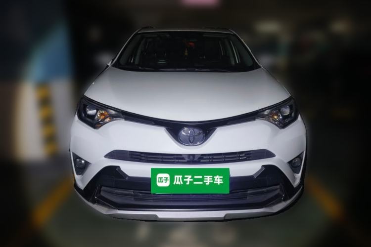 Used Toyota RAV4 2016 2.0L CVT Two-Wheel Drive Fashion Edition China V Standard Front