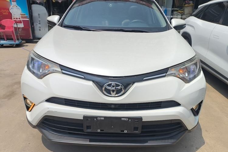 Used Toyota RAV4 2016 2.0L CVT Two-Wheel Drive Comfort Edition China V Standard Front
