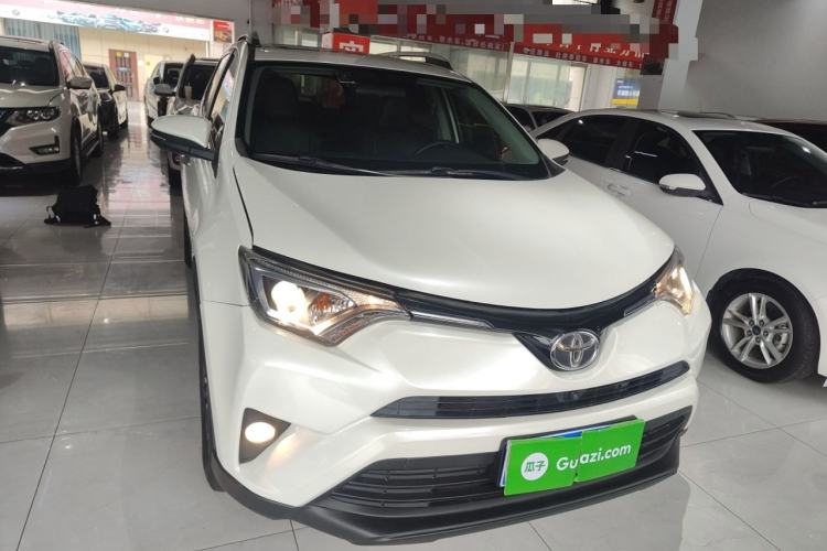 Used Toyota RAV4 2016 2.0L CVT Two-Wheel Drive Comfort Edition China V Standard Front