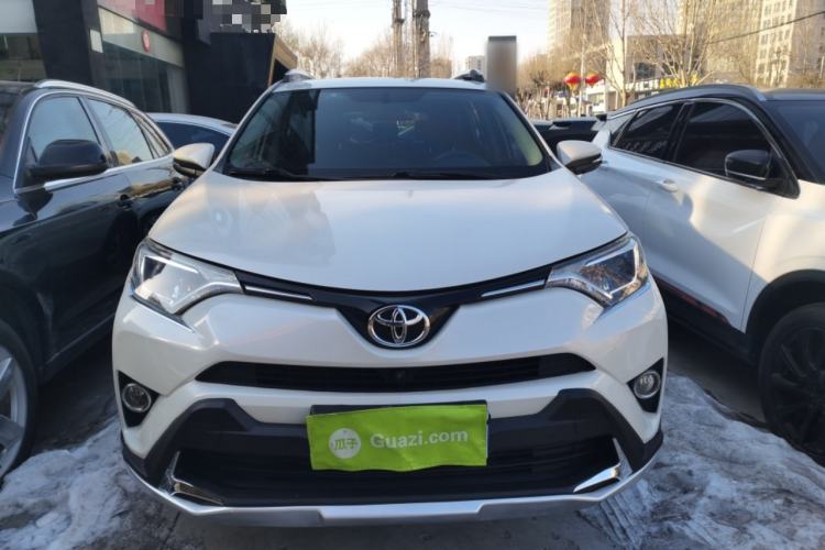 Used Toyota RAV4 2016 2.0L CVT Two-Wheel Drive Comfort Edition China V Standard Front