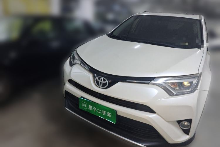 Used Toyota RAV4 2016 2.0L CVT 4x4 New Edition China V Standard Front
