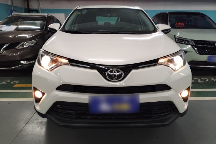 Used Toyota RAV4 2016 2.0L CVT Two-Wheel Drive Urban Edition China V Standard Front