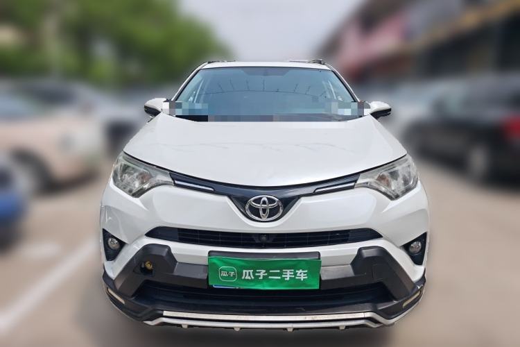 Used Toyota RAV4 2016 2.0L CVT Two-Wheel Drive Fashion Edition China V Standard Front
