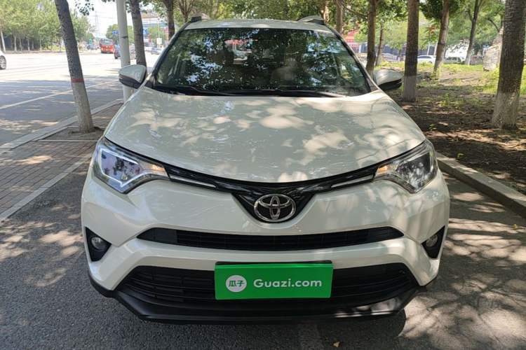 Used Toyota RAV4 2016 2.0L CVT Two-Wheel Drive Urban Edition China V Standard Front