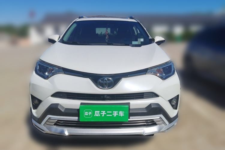 Used Toyota RAV4 2016 2.0L CVT Two-Wheel Drive Fashion Edition China V Standard Front