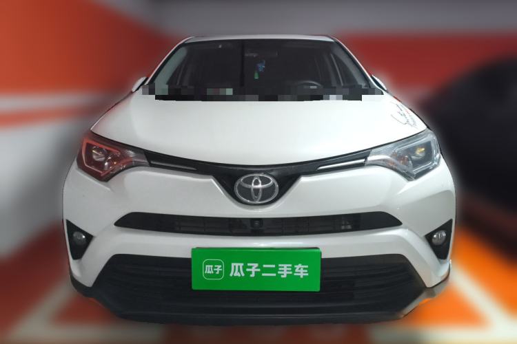 Used Toyota RAV4 2016 2.0L CVT Two-Wheel Drive Fashion Edition China V Standard Front