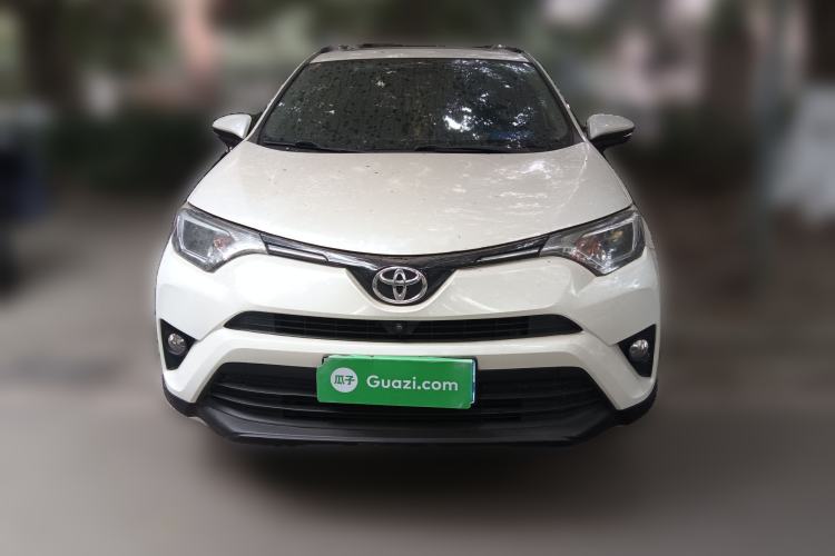 Used Toyota RAV4 2016 2.0L CVT Two-Wheel Drive Fashion Edition China V Standard Front