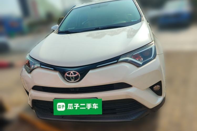 Used Toyota RAV4 2016 2.0L CVT Two-Wheel Drive Fashion Edition China V Standard Front