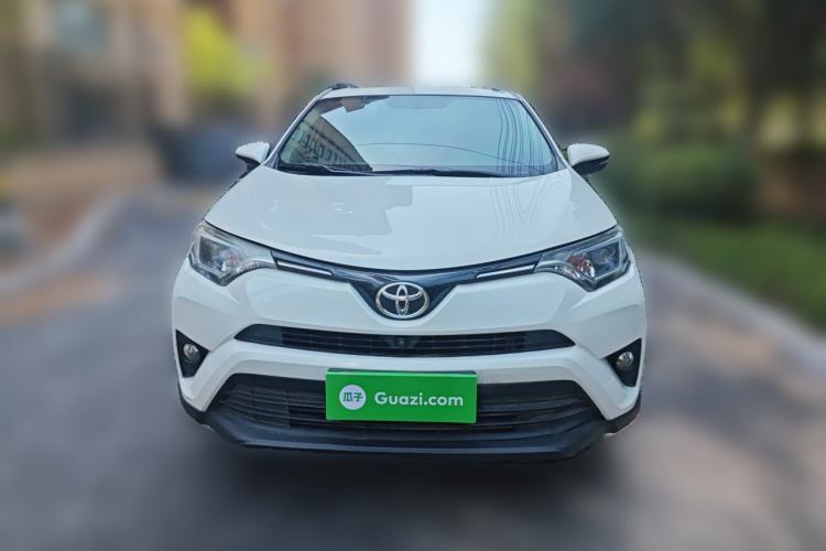 Used Toyota RAV4 2016 2.0L CVT Two-Wheel Drive Fashion Edition China V Standard Front