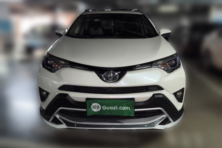 Used Toyota RAV4 2016 2.0L CVT Two-Wheel Drive Fashion Edition China V Standard Front