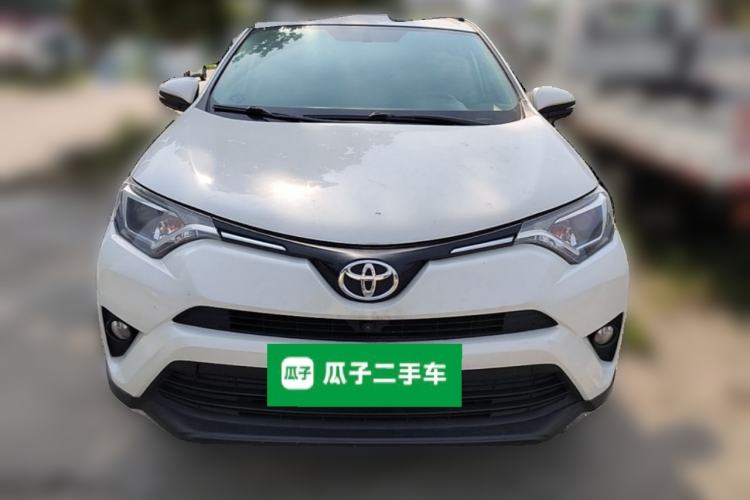 Used Toyota RAV4 2016 2.0L CVT Two-Wheel Drive Fashion Edition China V Standard Front