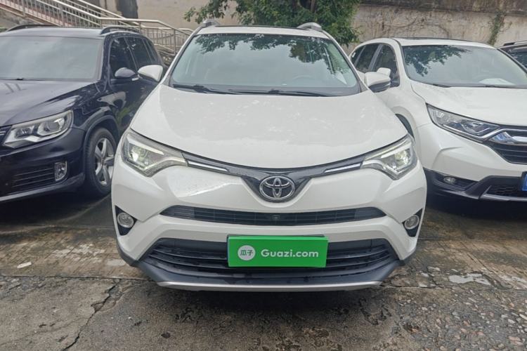 Used Toyota RAV4 2016 2.5L Automatic 4x4 Elite Edition Front