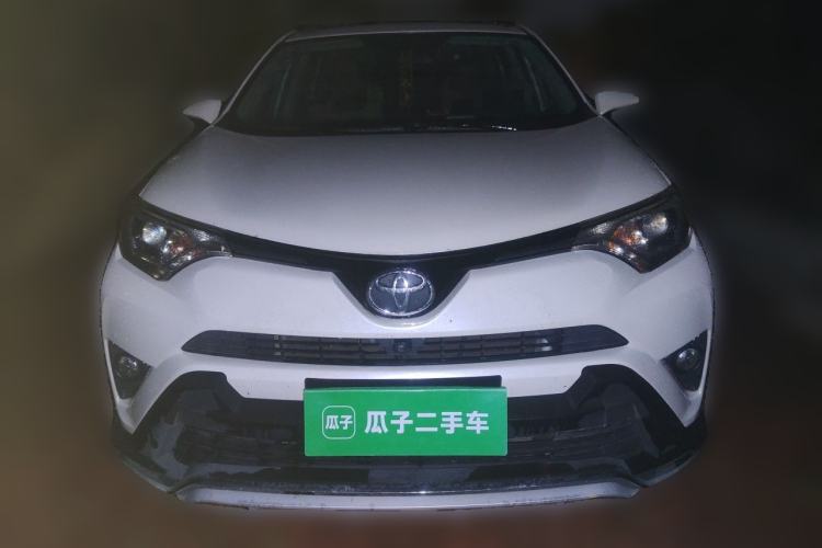 Used Toyota RAV4 2016 2.0L CVT Two-Wheel Drive Fashion Edition China V Standard Front