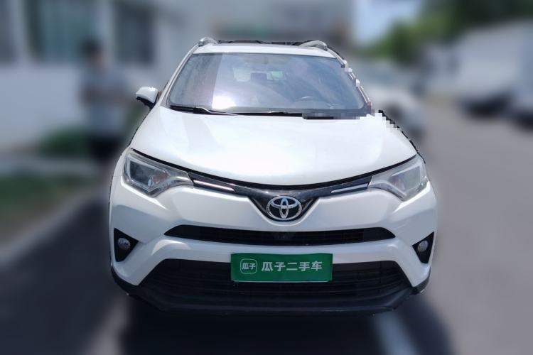 Used Toyota RAV4 2016 2.0L CVT Two-Wheel Drive Fashion Edition China V Standard Front